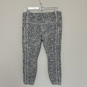 Athleta Leggings Ultimate Stash II Textured 7/8 Womens Size XL Black White